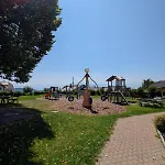 דירה Charming In Sunny Village