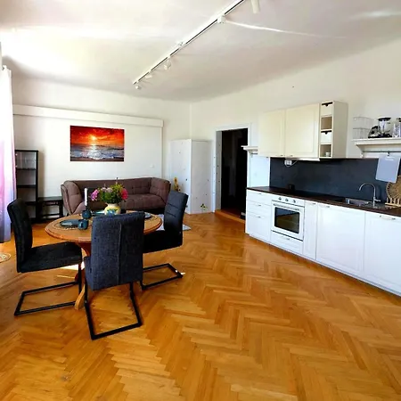 Charming In Sunny Village