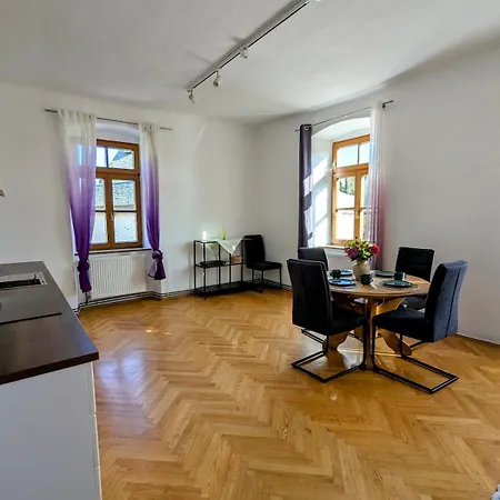 Charming In Sunny Village