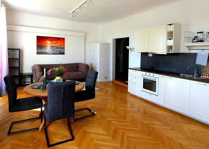 Charming In Sunny Village