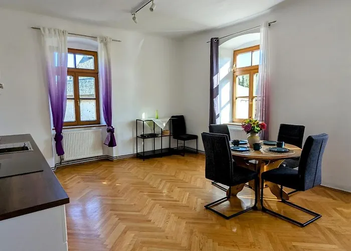 Charming In Sunny Village