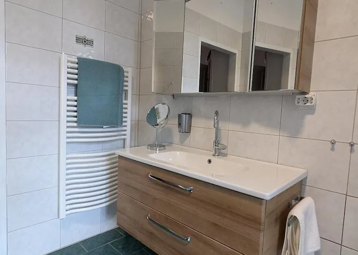 Charming In Sunny Village *